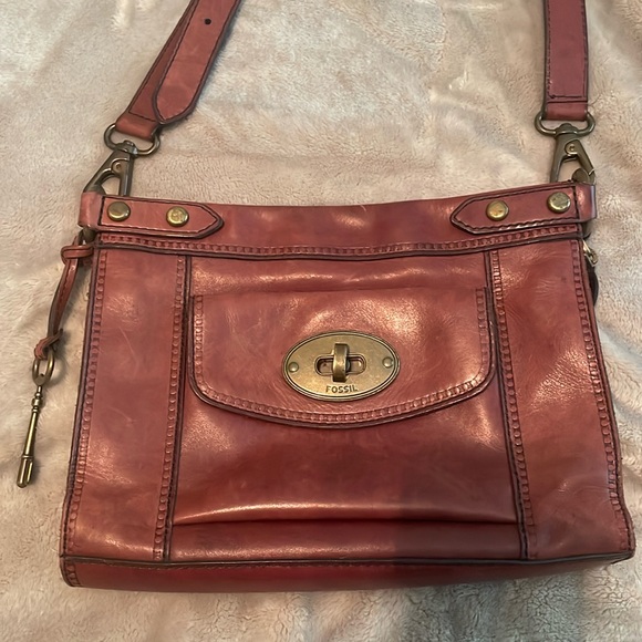 Fossil Handbags - Fossil Vintage crossbody. Excellent condition!